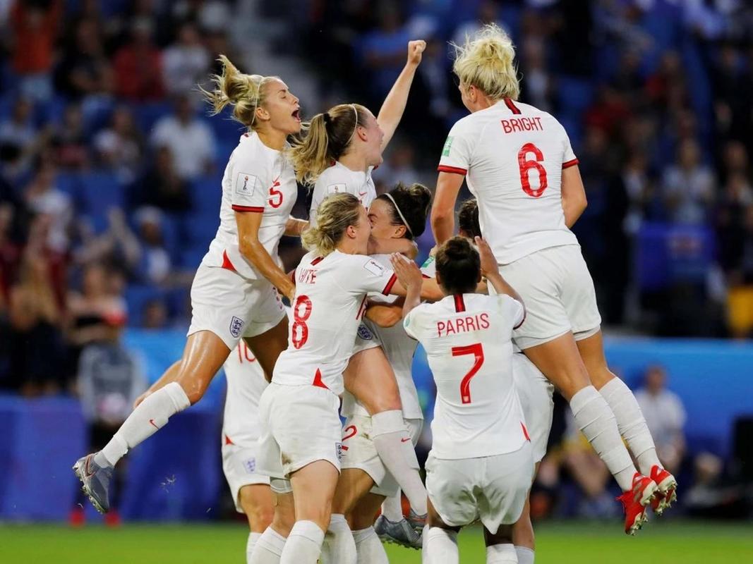 英格兰女足vs丹麦女足比分